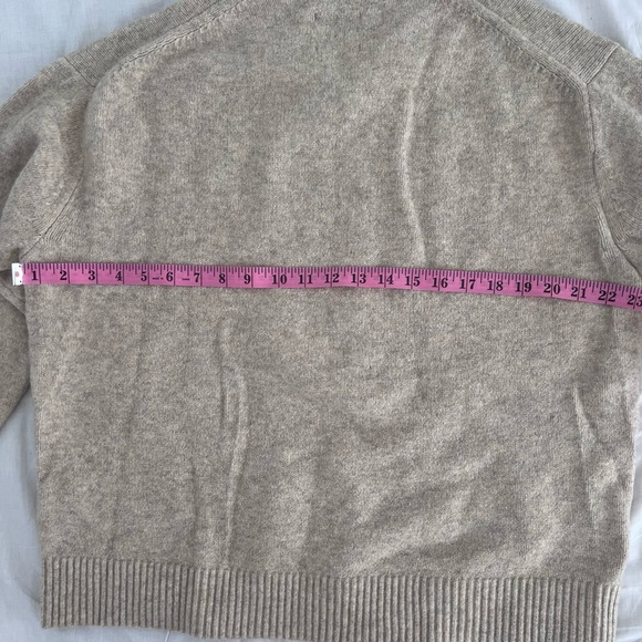 NWT Abercrombie and Fitch Oversized Western Graphic Crew Sweater - Picture 5 of 6